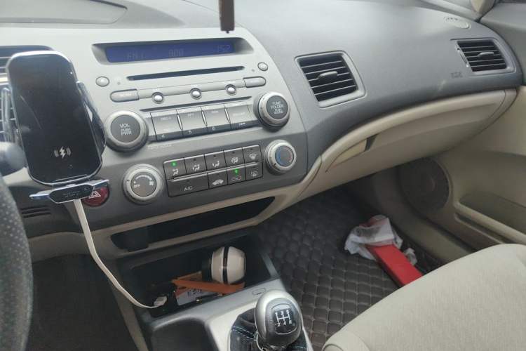 Used Honda Civic 2009 1.8L Manual Classic Edition Audio And AC Panel