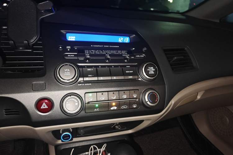 Used Honda Civic 2009 1.8L automatic comfort version Audio And AC Panel