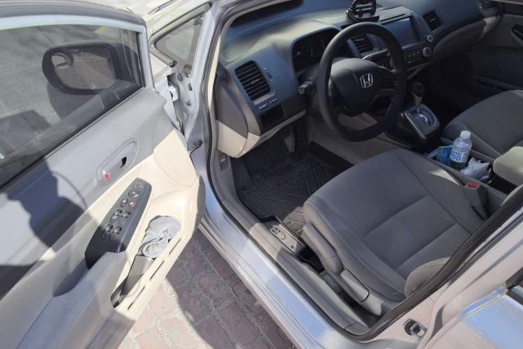 Used Honda Civic 2009 1.8L Automatic Classic Edition Driver Seat