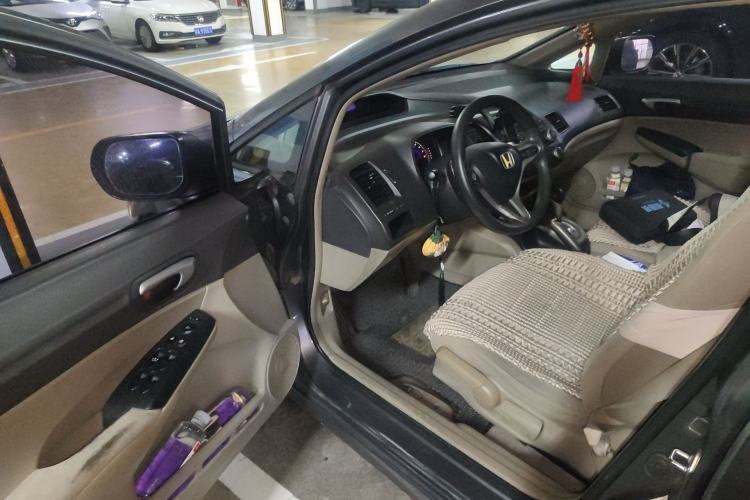 Used Honda Civic 2009 1.8L automatic comfort version Driver Seat