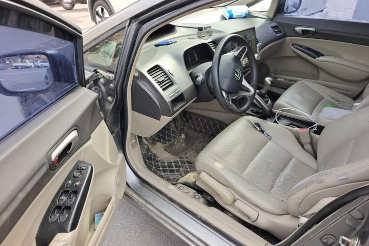 Used Honda Civic 2009 1.8L manual comfort version Driver Seat