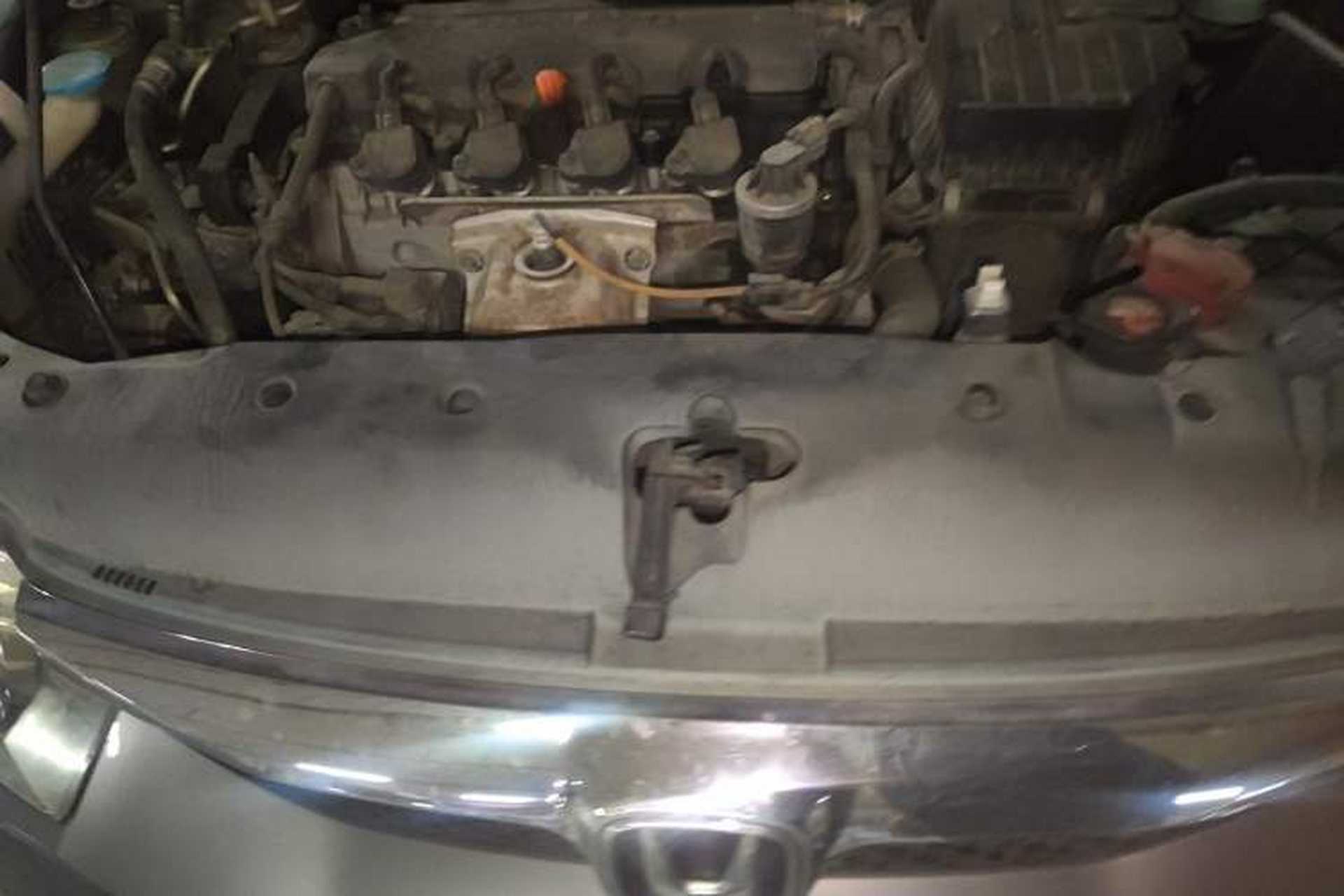 Used Honda Civic 2009 1.8L automatic comfort version Engine Bay
