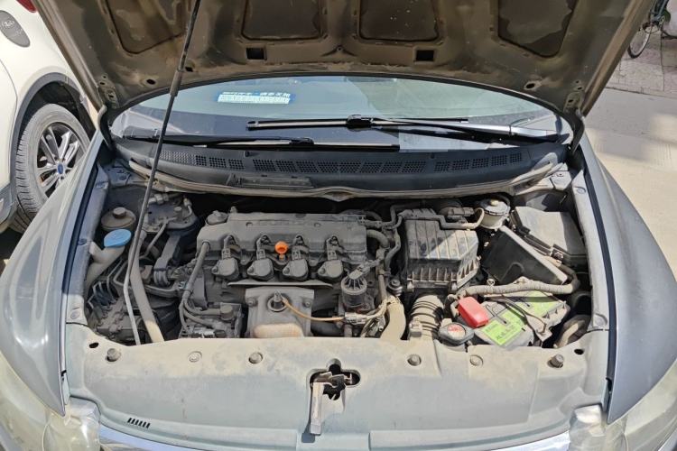 Used Honda Civic 2009 1.8L automatic luxury edition Engine Bay