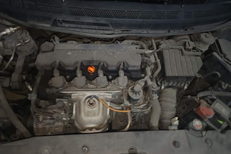 Used Honda Civic 2009 1.8L automatic luxury edition Engine Bay