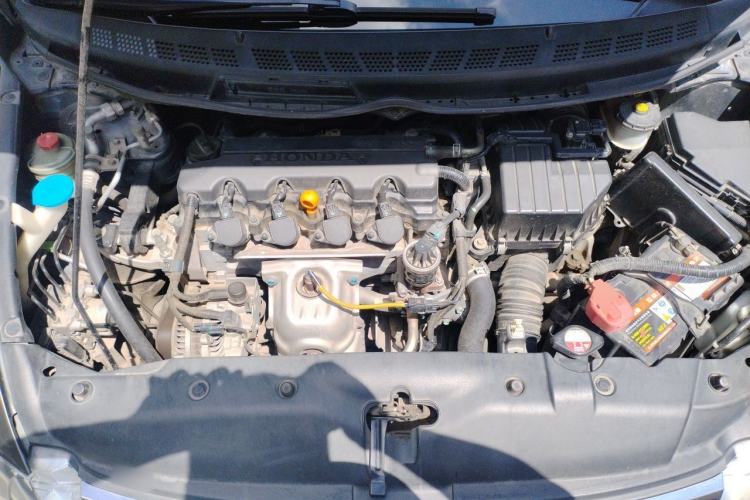 Used Honda Civic 2009 1.8L automatic luxury edition Engine Bay