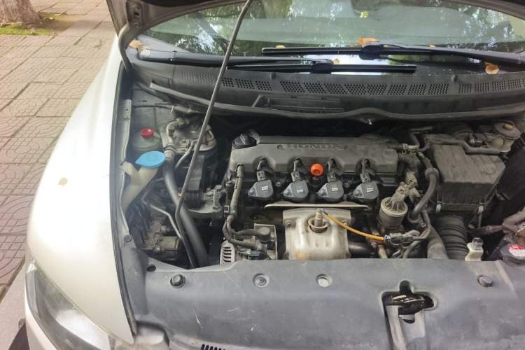 Used Honda Civic 2009 1.8L automatic comfort version Engine Bay Right