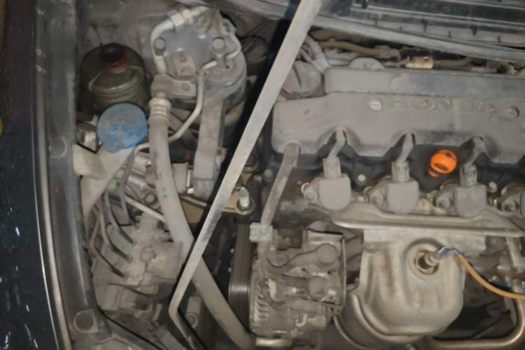 Used Honda Civic 2009 1.8L automatic luxury edition Engine Bay Right