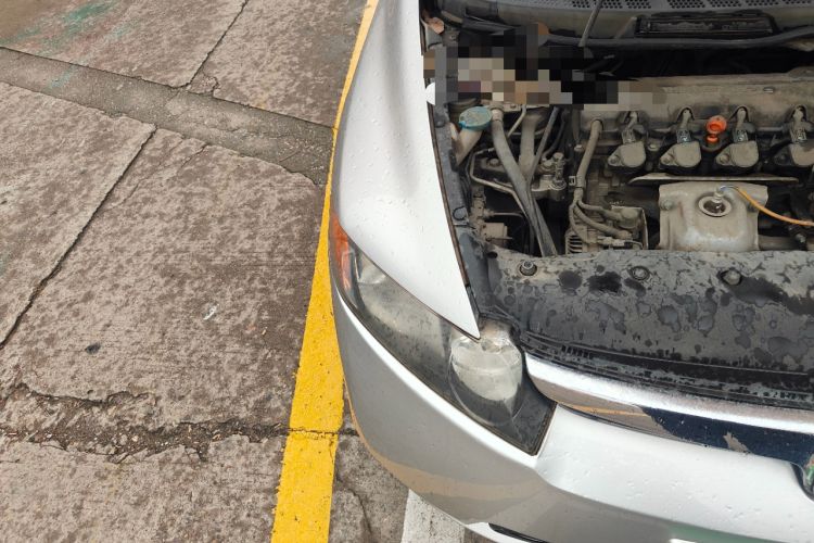 Used Honda Civic 2009 1.8L Manual Classic Edition Engine Bay Right