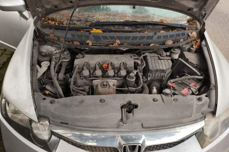 Used Honda Civic 2009 1.8L manual comfort version Engine Bay