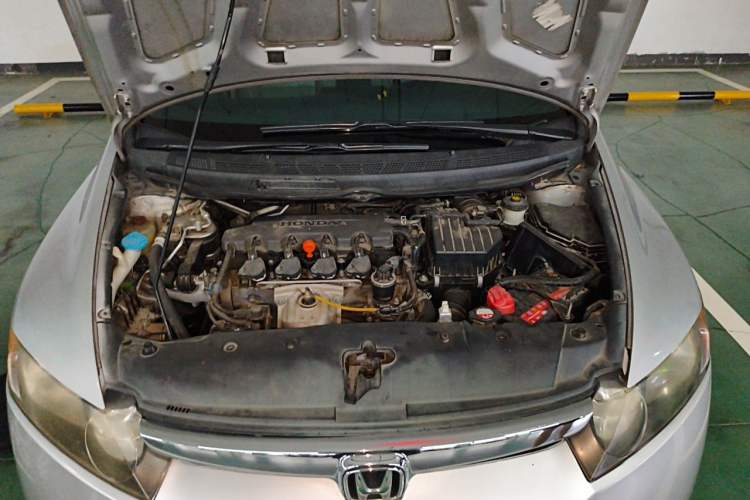 Used Honda Civic 2009 1.8L Automatic Classic Edition Engine Bay
