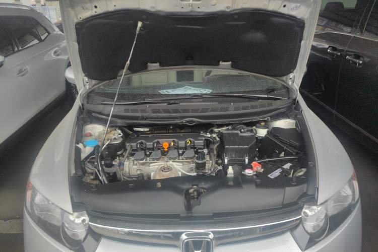 Used Honda Civic 2009 1.8L Automatic Classic Edition Engine Bay