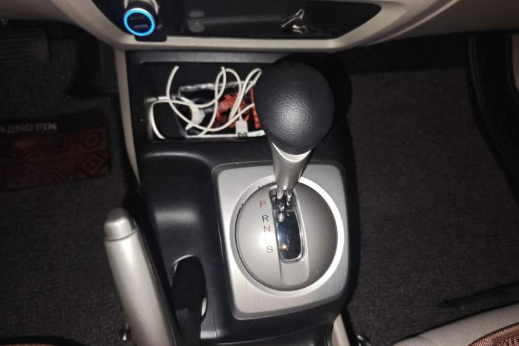 Used Honda Civic 2009 1.8L automatic comfort version Gear Lever