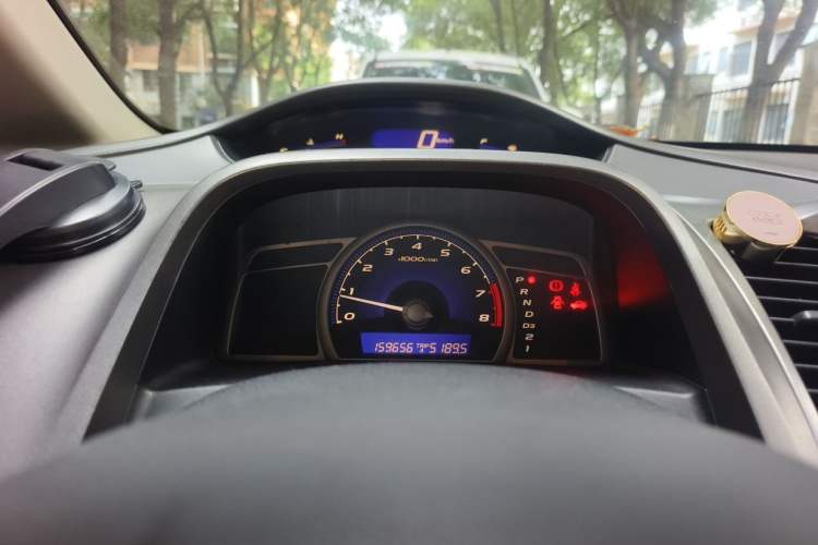 Used Honda Civic 2009 1.8L automatic comfort version Instrument Cluster