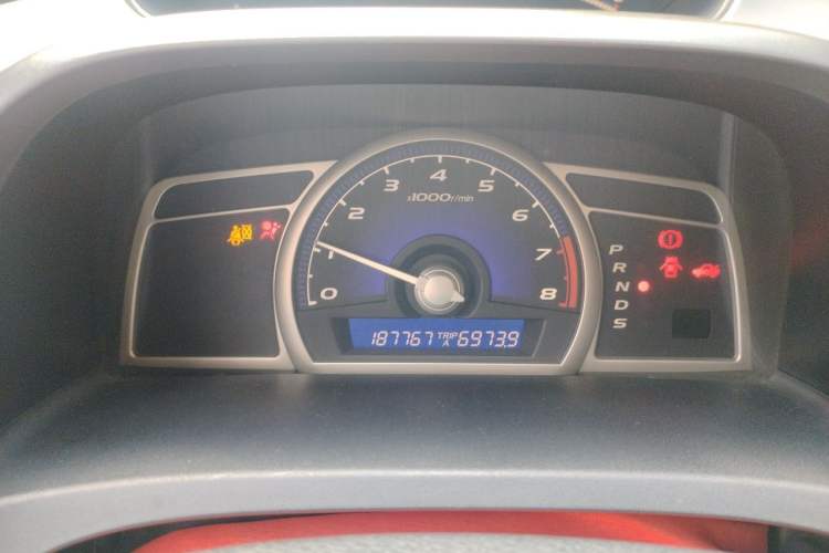 Used Honda Civic 2009 1.8L automatic luxury edition Instrument Cluster
