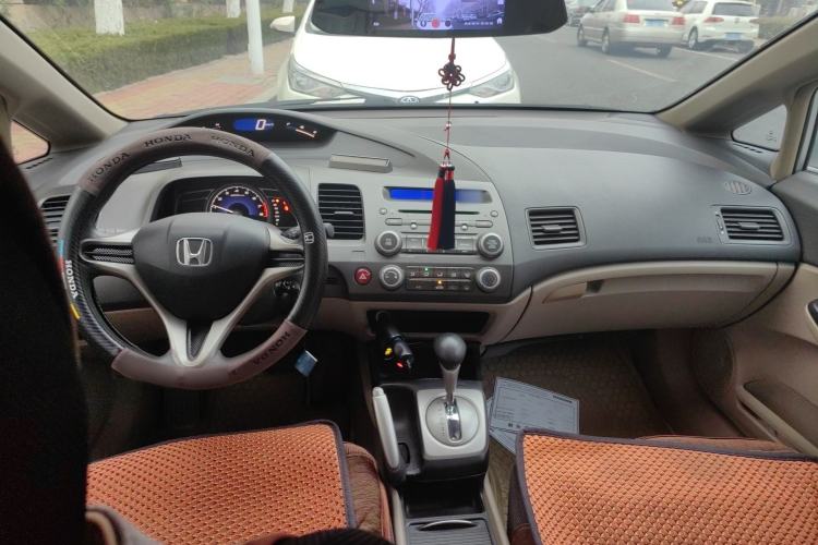 Used Honda Civic 2009 1.8L automatic comfort version Interior 2