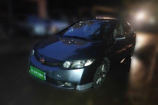 Ojetý Honda Civic 2009 1.8L automatic luxury edition