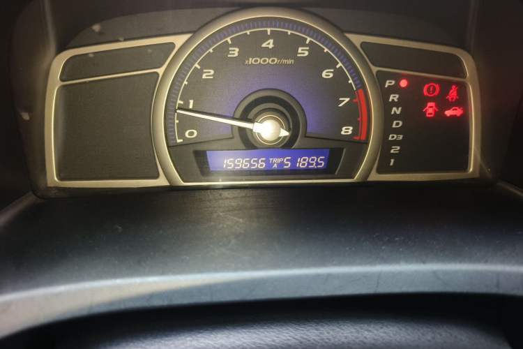 Used Honda Civic 2009 1.8L automatic comfort version Odometer Close Up