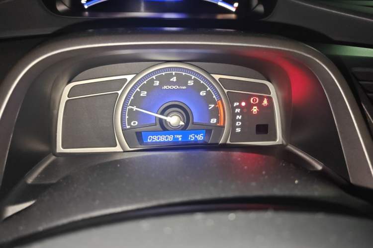 Used Honda Civic 2009 1.8L automatic comfort version Odometer Close Up