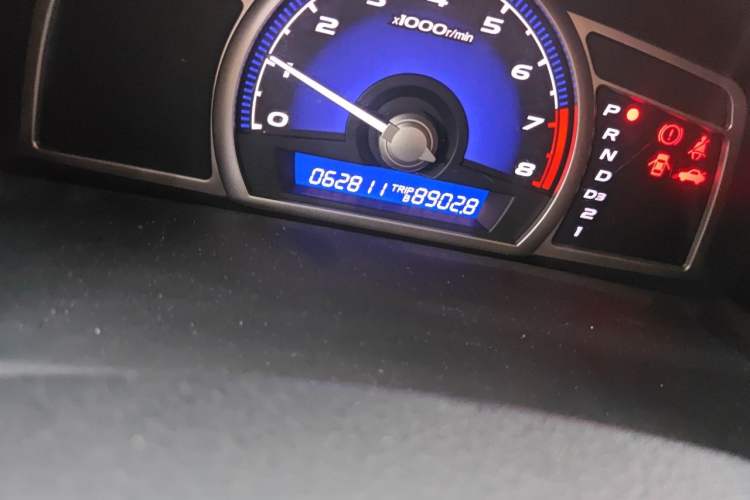 Used Honda Civic 2009 1.8L automatic comfort version Odometer Close Up
