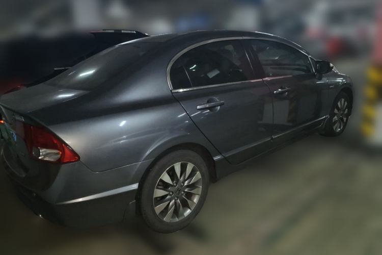 Used Honda Civic 2009 1.8L automatic luxury edition Rear Right 45 Deg
