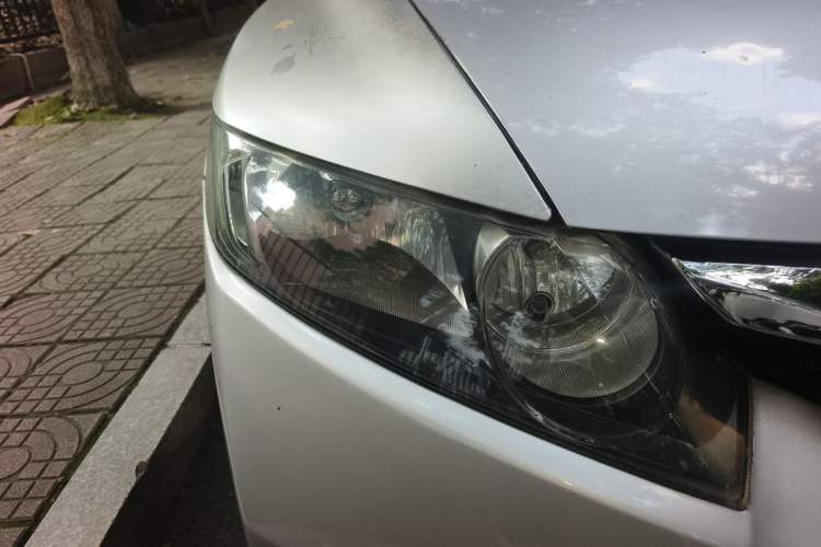 Used Honda Civic 2009 1.8L automatic comfort version Right Front Headlight