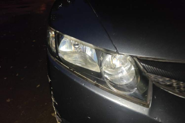 Used Honda Civic 2009 1.8L automatic luxury edition Right Front Headlight
