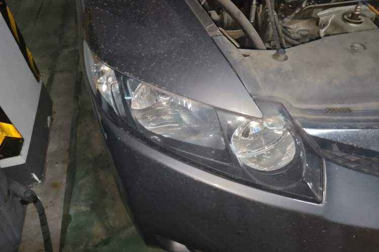 Used Honda Civic 2009 1.8L automatic luxury edition Right Front Headlight