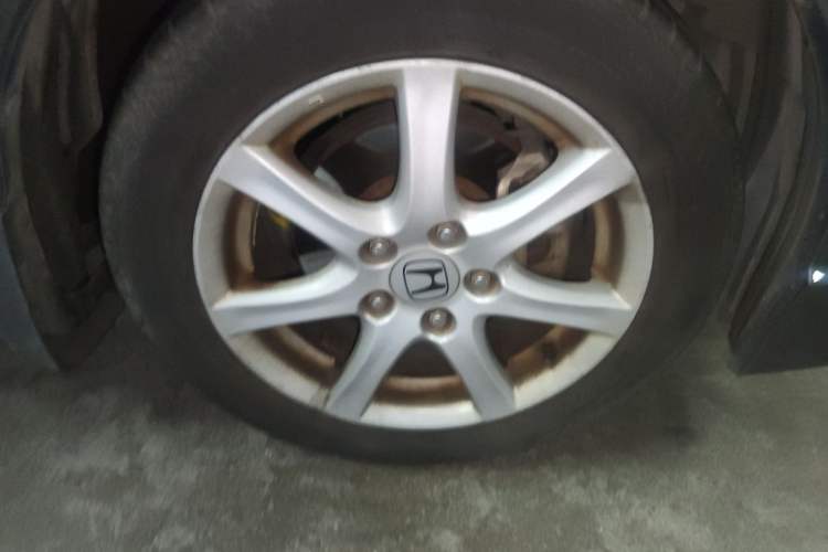 Used Honda Civic 2009 1.8L automatic comfort version Right Front Wheel Hub