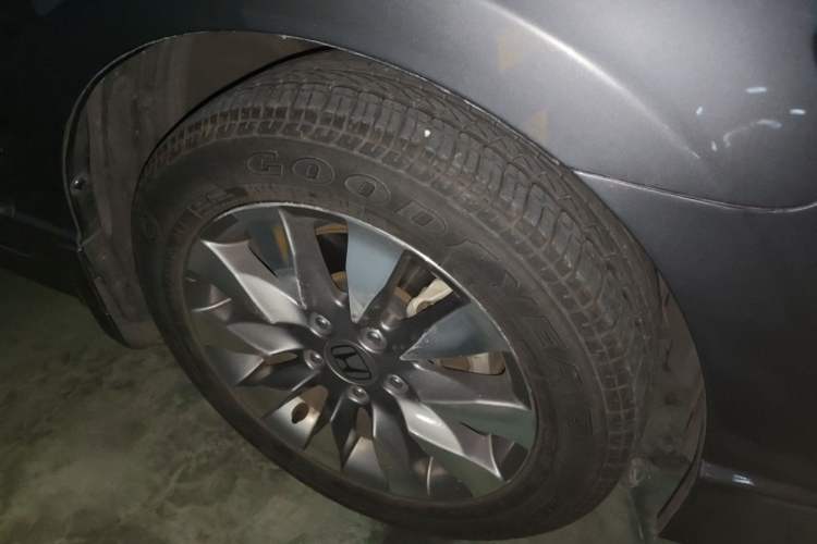 Used Honda Civic 2009 1.8L automatic luxury edition Right Front Wheel Hub