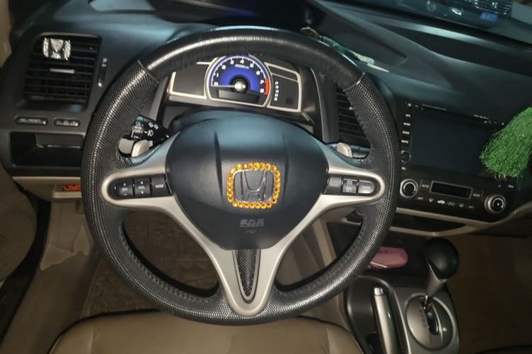 Used Honda Civic 2009 1.8L automatic luxury edition Steering Wheel