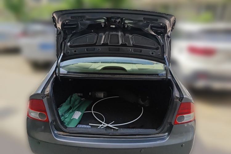 Used Honda Civic 2009 1.8L automatic luxury edition Trunk