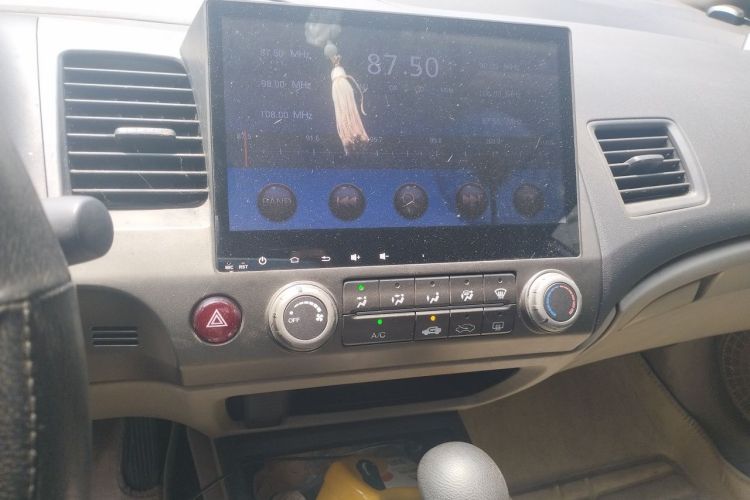 Used Honda Civic 2009 1.8L Automatic Classic Edition Audio And AC Panel