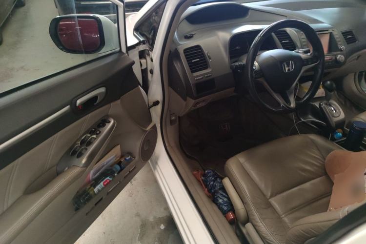 Used Honda Civic 2009 1.8L automatic luxury edition Driver Seat