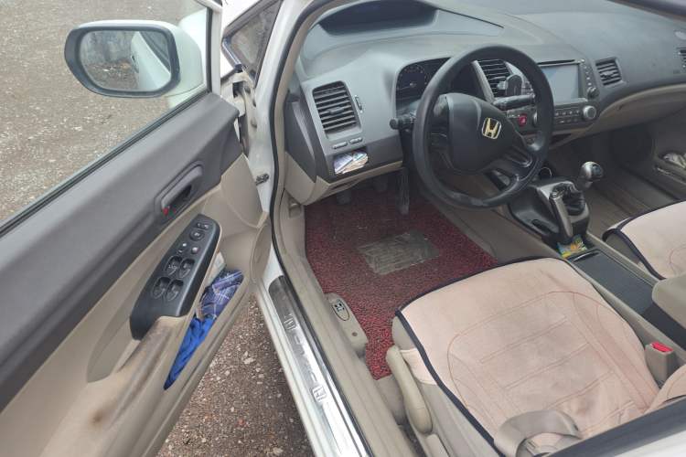 Used Honda Civic 2009 1.8L Manual Classic Edition Driver Seat
