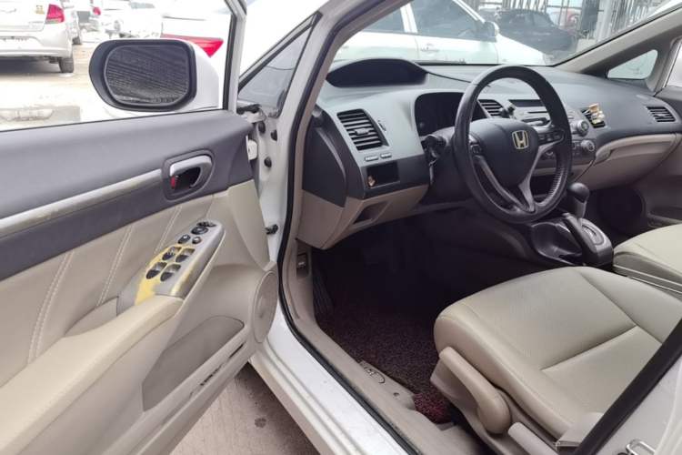 Used Honda Civic 2009 1.8L automatic luxury edition Driver Seat