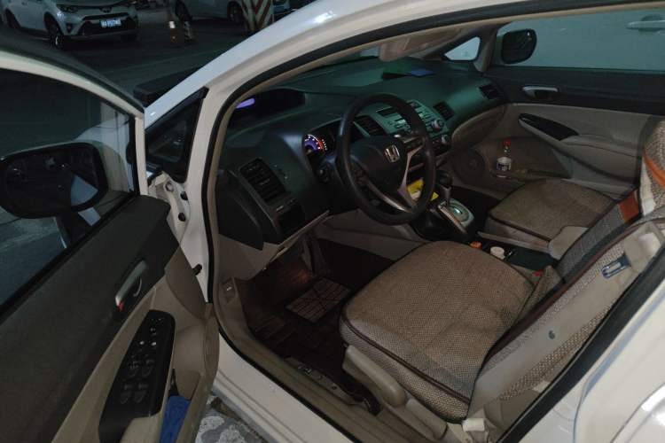 Used Honda Civic 2009 1.8L automatic luxury edition Driver Seat