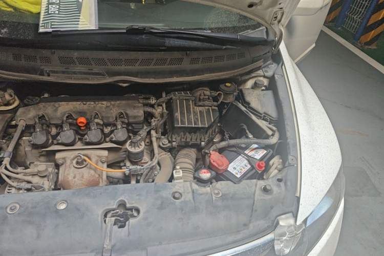 Used Honda Civic 2009 1.8L manual comfort version Engine Bay Left