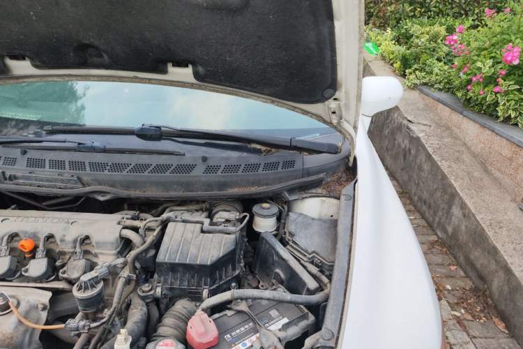 Used Honda Civic 2009 1.8L Automatic Classic Edition Engine Bay Left