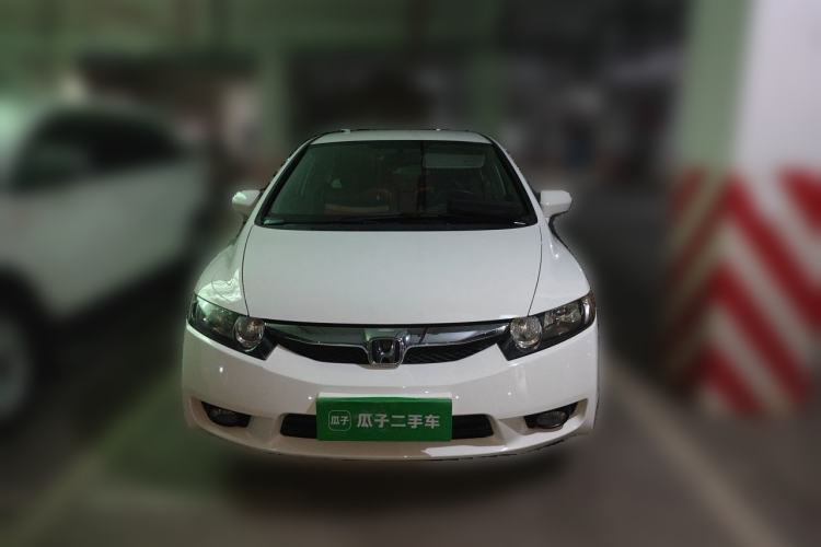 Used Honda Civic 2009 1.8L automatic luxury edition Front