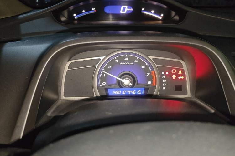 Used Honda Civic 2009 1.8L automatic luxury edition Instrument Cluster
