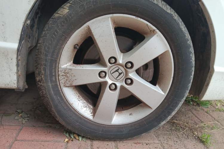 Used Honda Civic 2009 1.8L automatic comfort version Right Front Wheel Hub