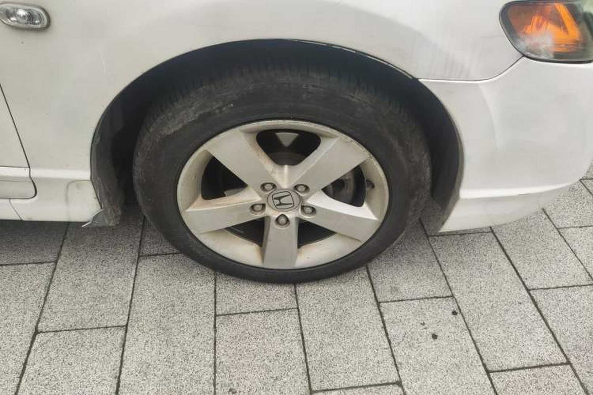 Used Honda Civic 2009 1.8L Automatic Classic Edition Right Front Wheel Hub