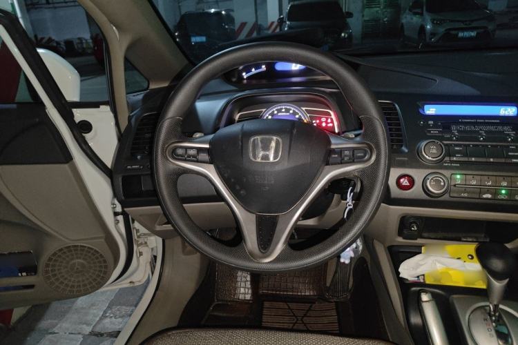 Used Honda Civic 2009 1.8L automatic luxury edition Steering Wheel