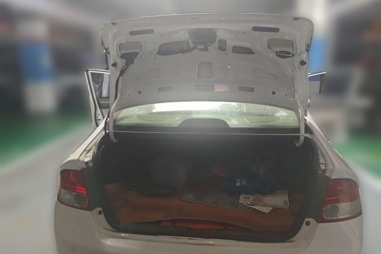 Used Honda Civic 2009 1.8L manual comfort version Trunk