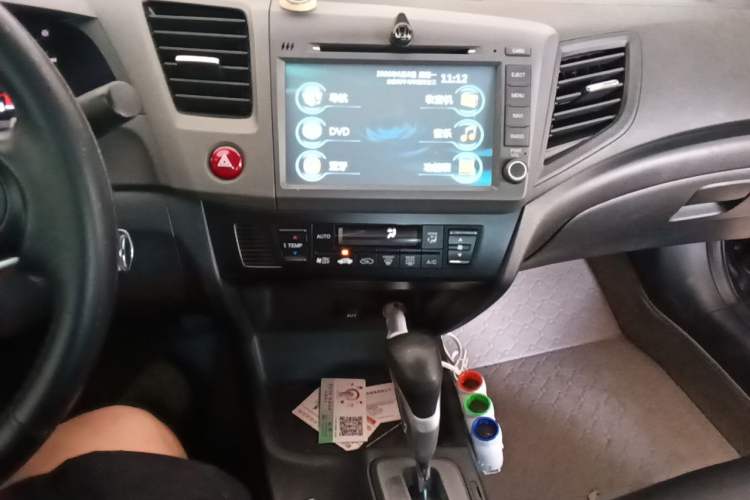 Used Honda Civic 2012 1.8L automatic luxury edition Audio And AC Panel