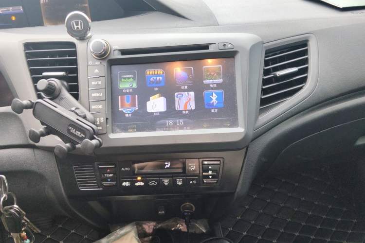 Used Honda Civic 2012 1.8L automatic luxury edition Audio And AC Panel