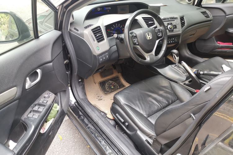 Used Honda Civic 2012 1.8L automatic luxury edition Driver Seat