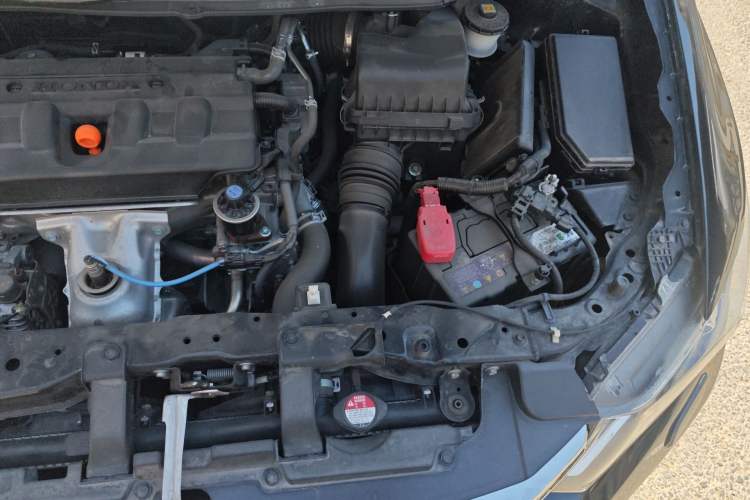 Used Honda Civic 2012 1.8L automatic luxury edition Engine Bay Left