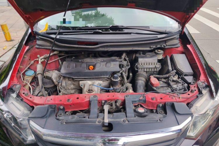 Used Honda Civic 2012 1.8L automatic comfort version Engine Bay