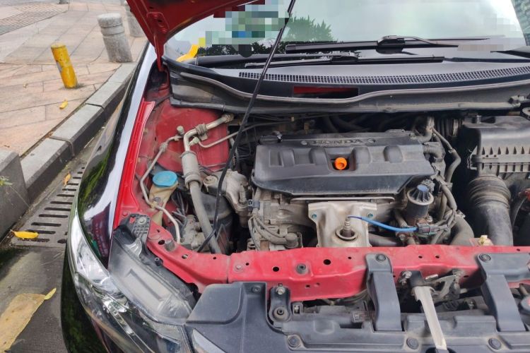 Used Honda Civic 2012 1.8L automatic comfort version Engine Bay Right